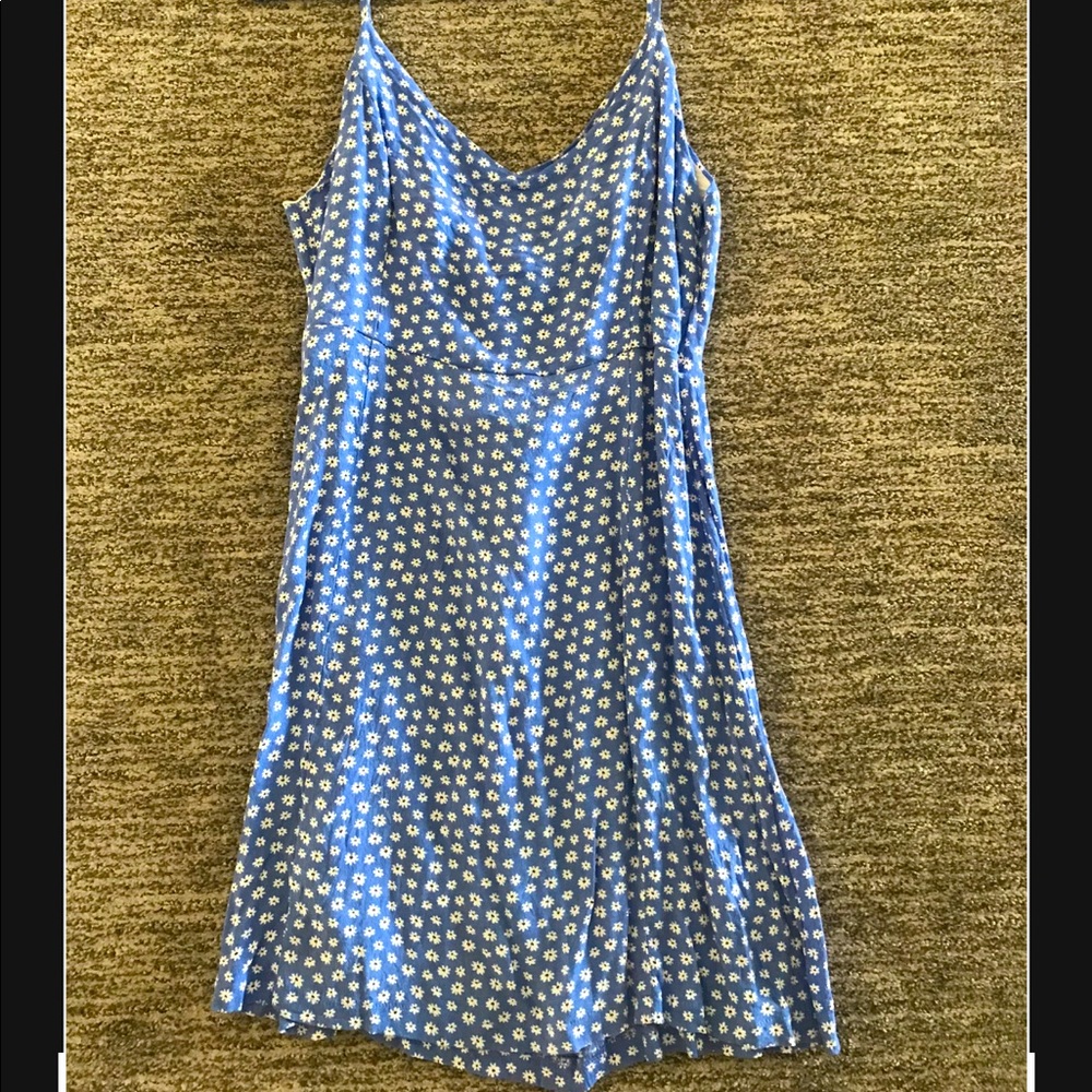 light blue dress 💙